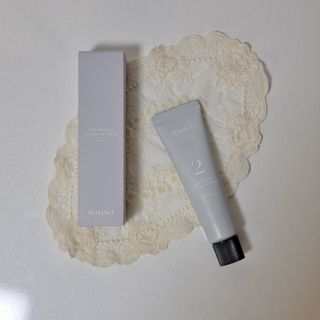 르핸스 퍼포밍 2 핸드&네일 비반트포렛/베티버포그 — 5점을 준 리뷰어가 2023년 3월 올린 사용 사진