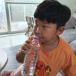몽베스트 [MONTBEST]위드어스 500mL 20병 — 5점을 준 리뷰어가 2022년 8월 올린 사용 사진