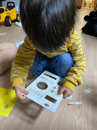 움직이는 종이로봇 - 로빗 로얄버전 움직이는 종이 로봇 - 로빗 — 3점을 준 리뷰어가 2021년 2월 올린 사용 사진