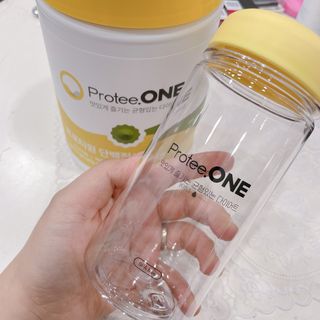 프로티원 단백질쉐이크 녹차맛 2주분 1통+보틀 — 5점을 준 리뷰어가 2021년 4월 올린 사용 사진