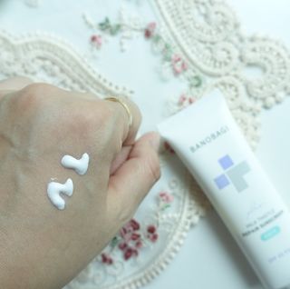 바노바기 코스메틱 바노바기 밀크씨슬 리페어 시카 폼 클렌저 플러스 120ml + 선스크린 플러스 50ml — 5점을 준 리뷰어가 2023년 8월 올린 사용 사진