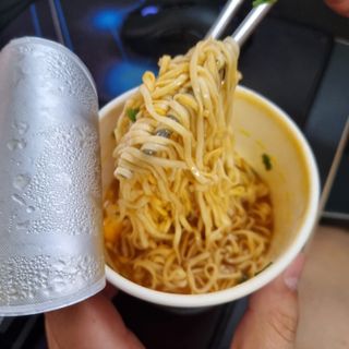 NISSIN 닛신 컵누들  4종 - 씨푸드오리지날, 씨푸드 스파이시, 씨푸드 커리, 씨푸드 XO소스 — 5점을 준 리뷰어가 2022년 12월 올린 사용 사진