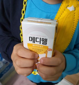 메디웰 페디아드링크 미니 바나나맛 — 5점을 준 리뷰어가 2022년 8월 올린 사용 사진