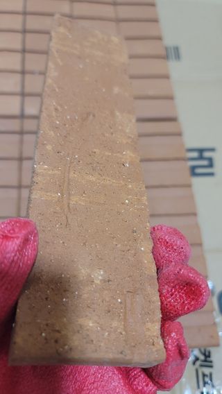 [신흥산업] 붙이는 벽돌 황토 파벽돌 230mm 45장,  욕실 인테리어 실내장식 셀프인테리어 — 5점을 준 리뷰어가 2023년 6월 올린 사용 사진