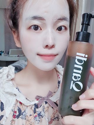 헤어플러스 콴디 플러피 클라우드 버블 팩 클렌저 — 4점을 준 리뷰어가 2021년 4월 올린 사용 사진