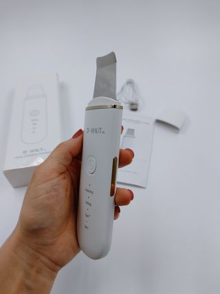 디하우트 랩 4 in 1 갈바닉 아쿠아 워터 필링기 스킨스크러버 — 4점을 준 리뷰어가 2021년 12월 올린 사용 사진