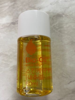 바이오오일 [바이오-오일] 스킨케어 오일 내추럴 60ml — 5점을 준 리뷰어가 2021년 6월 올린 사용 사진
