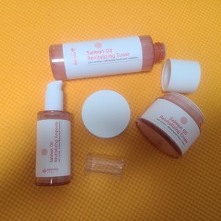 아이앤립 / EYENLIP 아이앤립 연어오일 리바이탈라이징 토너+앰플+크림 3종 세트 — 4.5점을 준 리뷰어가 2021년 7월 올린 사용 사진