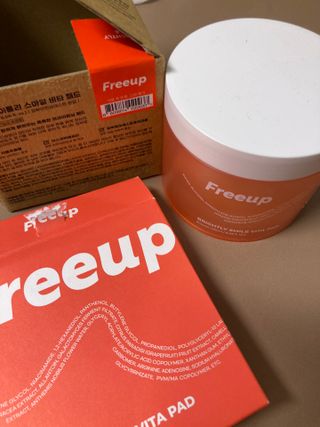 프리업 브라이틀리 스마일 비타 본품 + 휴대용키트 — 4점을 준 리뷰어가 2023년 6월 올린 사용 사진