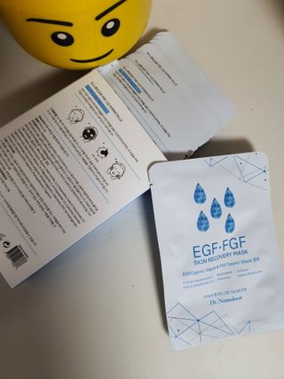 Dr.느루벗 느루벗 EGF FGF 스킨 리커버리 마스크 10장 — 5점을 준 리뷰어가 2021년 4월 올린 사용 사진