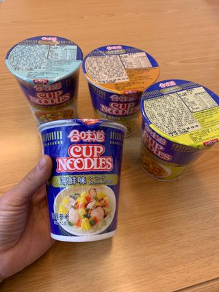 NISSIN 닛신 컵누들  4종 - 씨푸드오리지날, 씨푸드 스파이시, 씨푸드 커리, 씨푸드 XO소스 — 5점을 준 리뷰어가 2022년 4월 올린 사용 사진