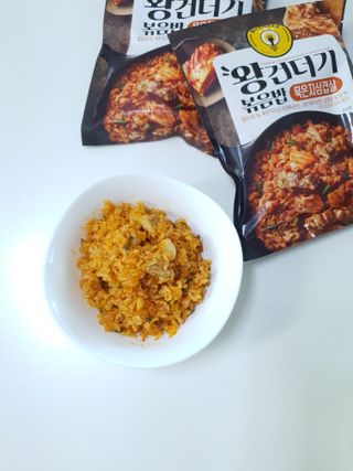 한성기업 무볼레 왕건더기 볶음밥 묵은지삼겹살 — 4점을 준 리뷰어가 2021년 11월 올린 사용 사진