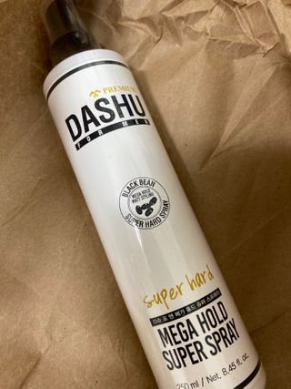 다슈코리아 다슈 포 맨 프리미엄 메가 홀드 슈퍼 스프레이 250ml — 5점을 준 리뷰어가 2021년 1월 올린 사용 사진