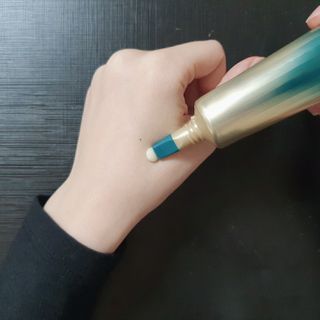 [NEW 탄력유턴 아이크림] AHC 유스 래스팅 리얼 아이크림 포 페이스 — 5점을 준 리뷰어가 2021년 2월 올린 사용 사진