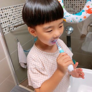 [오라덴스] 99.9 항균 칫솔모_키즈 진동칫솔 2,3단계 중 택 1 — 5점을 준 리뷰어가 2021년 7월 올린 사용 사진