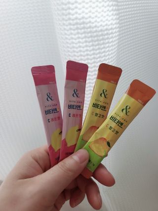 비타앤C 레몬맛, 망고맛 — 5점을 준 리뷰어가 2021년 8월 올린 사용 사진
