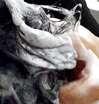 르핸스 퍼포밍 5 샴푸 비반트 포렛/베티버 포그 — 5점을 준 리뷰어가 2023년 1월 올린 사용 사진