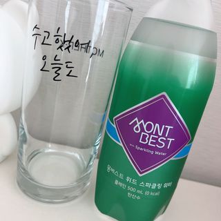 몽베스트 Montbest with Sparkling water Plain 20병 — 5점을 준 리뷰어가 2021년 11월 올린 사용 사진