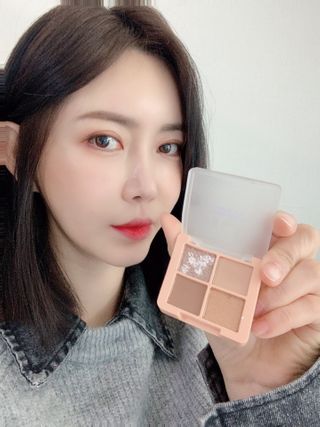 [블랙루즈] 크리스탈 하트 락 섀도우 4종 중 택1 — 5점을 준 리뷰어가 2021년 1월 올린 사용 사진