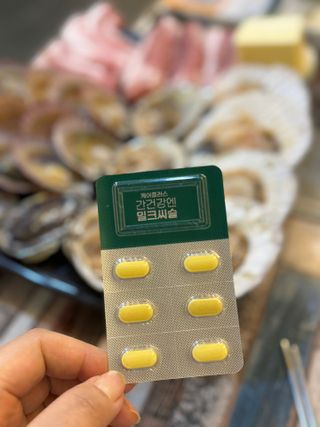 [경남제약헬스케어] 케어플러스 간건강엔 밀크씨슬 500mg 60정/2개월분/비타민B 5종+세레늄 — 5점을 준 리뷰어가 2024년 1월 올린 사용 사진