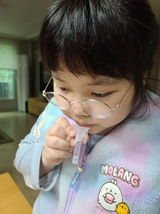 케이퓨리 아나파코 코로나 타액 자가 진단키트 1회분 3개 — 5점을 준 리뷰어가 2023년 4월 올린 사용 사진