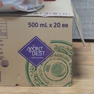 몽베스트 Montbest with Sparkling water Plain 20병 — 5점을 준 리뷰어가 2021년 10월 올린 사용 사진