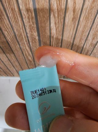 오투에니원 화이트 스완 갈락토미세스 비타민 C 워터 슬리핑 마스크 — 5점을 준 리뷰어가 2022년 12월 올린 사용 사진
