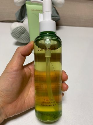 스킨큐어 산다화 순한 클렌징 동백 오일 200ml — 5점을 준 리뷰어가 2023년 3월 올린 사용 사진