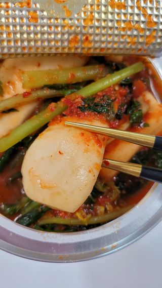셰프애찬 알타리김치 총각김치 1kg — 5점을 준 리뷰어가 2022년 10월 올린 사용 사진