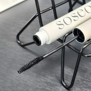 더소설 소설 블랙아이래쉬 세럼 10g(SOSEOL BLACK EYELASH SERUM 10g) — 5점을 준 리뷰어가 2023년 6월 올린 사용 사진
