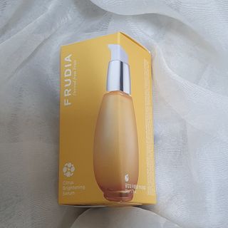 [후르디아] 미백 기능성 감귤 브라이트닝 세럼 — 5점을 준 리뷰어가 2022년 5월 올린 사용 사진