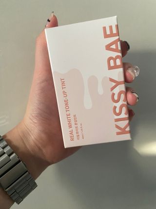 KISSY BAE 키시베이 키시베이 리얼화이트 톤업틴트 — 5점을 준 리뷰어가 2021년 7월 올린 사용 사진