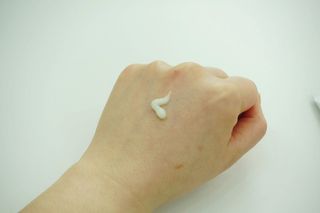 랑벨 랑바이오 블랙 시카 크림 50ml(블랙비 프로폴리스, 시카 4종, 판테놀 10 함유) — 4.5점을 준 리뷰어가 2022년 4월 올린 사용 사진