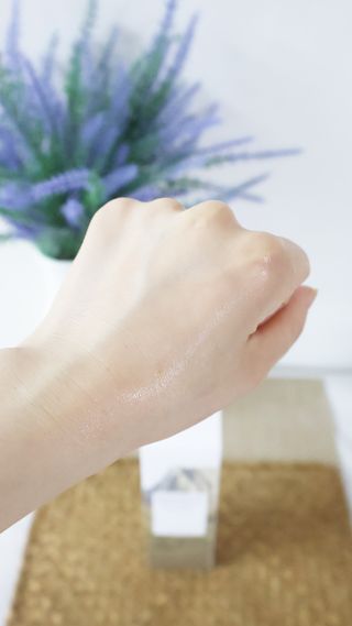 스킨1004 [SKIN1004] 마다가스카르 센텔라 라이트 클렌징 오일 200ml — 5점을 준 리뷰어가 2024년 8월 올린 사용 사진