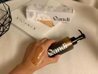 헤어플러스 콴디 플러피 클라우드 버블 팩 클렌저 — 4점을 준 리뷰어가 2021년 7월 올린 사용 사진