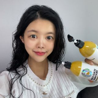 썸헤어 / SUMHAIR 썸헤어 스칼프 케어 샴푸+트리트먼트 트로피컬망고티 — 5점을 준 리뷰어가 2021년 6월 올린 사용 사진