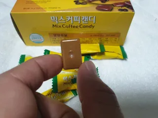 (주) 피치코리아 믹스커피캔디76g x2개입 — 4점을 준 리뷰어가 2022년 11월 올린 사용 사진
