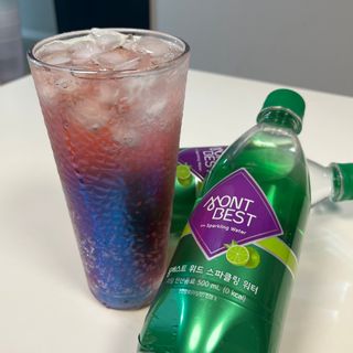 몽베스트 Montbest with Sparkling water Lime20병 — 5점을 준 리뷰어가 2022년 10월 올린 사용 사진