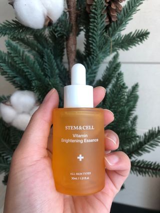 체르엠 스템앤셀 비타민 브라이트닝 에센스 30ml 1개 — 5점을 준 리뷰어가 2021년 9월 올린 사용 사진