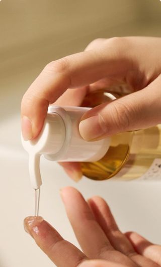 스킨1004 [SKIN1004] 마다가스카르 센텔라 라이트 클렌징 오일 200ml — 5점을 준 리뷰어가 2024년 7월 올린 사용 사진