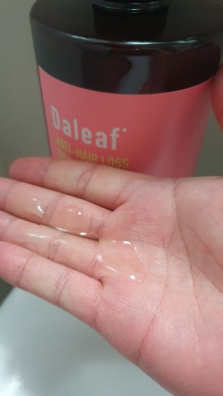 달리프 진저 베러 퍼퓸 탈모 완화 샴푸 1000ml 향 3종 — 5점을 준 리뷰어가 2021년 3월 올린 사용 사진