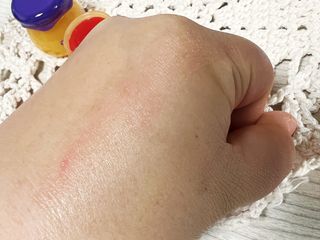 [후르디아] 올리브영 꿀과즙 립밤 2종 (블루베리/석류) — 5점을 준 리뷰어가 2022년 1월 올린 사용 사진
