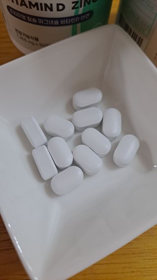 서울약사신협 네이처픽_칼슘마그네슘비타민D_1,305mg x 120캡슐 — 5점을 준 리뷰어가 2021년 9월 올린 사용 사진