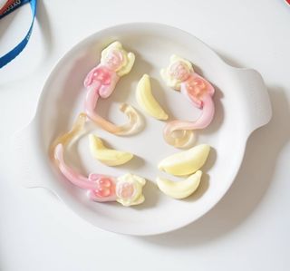 폭신 쫄깃 식감 로맨스, 몽키나나 젤리 8봉지 — 5점을 준 리뷰어가 2021년 3월 올린 사용 사진