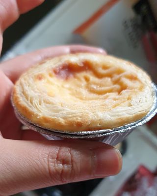 디앙뜨 포르투갈 에그타르트 오리지널 맛+패션후르츠+초콜릿타르트 맛 중 택1 — 5점을 준 리뷰어가 2021년 8월 올린 사용 사진
