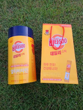 광동생활건강 프리 [광동] VB와 VC를 함유한 멀티 비타민 비타 500 데일리 스틱 180포 — 5점을 준 리뷰어가 2022년 6월 올린 사용 사진