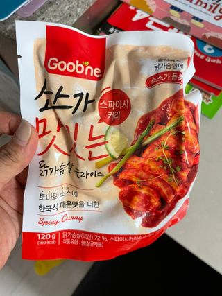 굽네몰 [굽네] 소스가 맛있는 닭가슴살 슬라이스 4종 — 5점을 준 리뷰어가 2021년 12월 올린 사용 사진