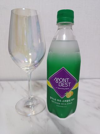 몽베스트 Montbest with Sparkling water Lemon OR Lime 20병(랜덤) — 5점을 준 리뷰어가 2022년 8월 올린 사용 사진