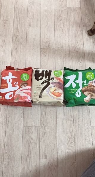 [풀무원] 자연은맛있다 정면, 백면, 홍면  세트 — 5점을 준 리뷰어가 2021년 4월 올린 사용 사진