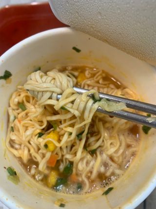 NISSIN 닛신 컵누들  4종 - 씨푸드오리지날, 씨푸드 스파이시, 씨푸드 커리, 씨푸드 XO소스 — 4.5점을 준 리뷰어가 2022년 11월 올린 사용 사진